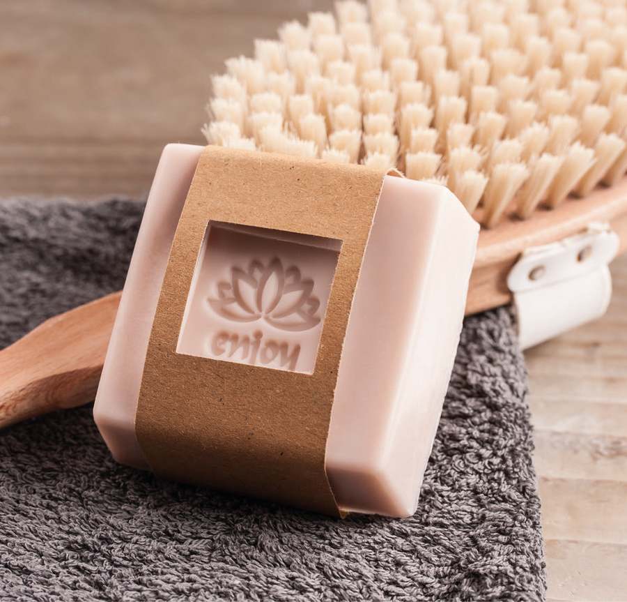 Personnaliser son savon avec des tampons messages